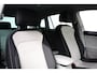 Volkswagen Tiguan Elegance eHybrid | ACC | Achteruitrijcamera | Elektrische achterklep | Stoelverwarming | Elektrisch wegklapbare trekhaak | Dode hoek detectie
