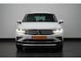Volkswagen Tiguan Elegance eHybrid | ACC | Achteruitrijcamera | Elektrische achterklep | Stoelverwarming | Elektrisch wegklapbare trekhaak | Dode hoek detectie