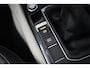 Volkswagen Tiguan Elegance eHybrid | ACC | Achteruitrijcamera | Elektrische achterklep | Stoelverwarming | Elektrisch wegklapbare trekhaak | Dode hoek detectie