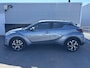 Toyota C-HR / C-HR+ 1.8 Hybrid TeamNL NL auto, Navigatie, Camera, PDC, LMV, eerste eigenaar, nieuw staat!