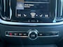 Volvo V60 2.0 T5 Momentum 250pk Trekhaak / Adaptvie Cruise / Stuur-Stoel Verwarming
