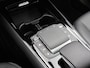 Mercedes-Benz GLA 200 Business Solution Panorama Schuif-Kanteldak | Parkeerpakket met achteruitrijcamera | Ledkoplampen. Inclusief 24 maanden MB Certified garantie voor Europa.