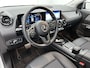 Mercedes-Benz GLA 200 Business Solution Panorama Schuif-Kanteldak | Parkeerpakket met achteruitrijcamera | Ledkoplampen. Inclusief 24 maanden MB Certified garantie voor Europa.