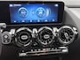 Mercedes-Benz GLA 200 Business Solution Panorama Schuif-Kanteldak | Parkeerpakket met achteruitrijcamera | Ledkoplampen. Inclusief 24 maanden MB Certified garantie voor Europa.