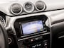 Suzuki Vitara 1.6 High Executive (PANORAMADAK, NAVIGATIE, CAMERA, CLIMATE, STOELVERWARMING, LEDER/ALCANTARA, SPORTSTOELEN, GETINT GLAS, ADAPTIVE CRUISE, NIEUWSTAAT)