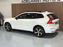Volvo XC60 2.0 T8 Plug-in hybrid AWD Plus Dark / Panorama dak / Full Lederen interieur / Elektrische stoelen / Adaptive Cruise