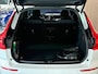 Volvo XC60 2.0 T8 Plug-in hybrid AWD Plus Dark / Panorama dak / Full Lederen interieur / Elektrische stoelen / Adaptive Cruise