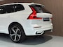 Volvo XC60 2.0 T8 Plug-in hybrid AWD Plus Dark / Panorama dak / Full Lederen interieur / Elektrische stoelen / Adaptive Cruise