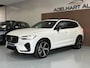 Volvo XC60 2.0 T8 Plug-in hybrid AWD Plus Dark / Panorama dak / Full Lederen interieur / Elektrische stoelen / Adaptive Cruise