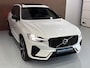 Volvo XC60 2.0 T8 Plug-in hybrid AWD Plus Dark / Panorama dak / Full Lederen interieur / Elektrische stoelen / Adaptive Cruise