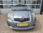 Toyota Yaris 1.3 VVTi AUTOMAAT DEALERONDERHOUDEN NAP AIRCO