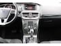 Volvo V40 T2 123PK Automaat Momentum | Org. NL | Styling Kit | Adapt. Cruise | BLIS | PDC Achter | Climate Control | 17" LMV |