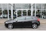 Volvo V40 T2 123PK Automaat Momentum | Org. NL | Styling Kit | Adapt. Cruise | BLIS | PDC Achter | Climate Control | 17" LMV |