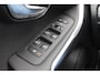 Volvo V40 T2 123PK Automaat Momentum | Org. NL | Styling Kit | Adapt. Cruise | BLIS | PDC Achter | Climate Control | 17" LMV |
