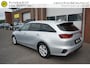 Kia Ceed Sportswagon 1.0 T-GDI DYNAMICLINE KEURIGE NETTE STAAT VOLLEDIG DEALER ONDERHOUDEN CAMERA STOEL+STUURVERWARMING ANDROID/APPLECARPLAY (NAVI) ECC AIRCO CRUISECONTROL LMV BLUETOOTH PRIVACYGLAS ENZ...