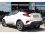 Toyota C-HR / C-HR+ 1.8 Hybrid Bi-Tone, BSM, Parkeersensoren, Apple Carplay / Android Auto, Stoelverwarming.