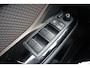Toyota C-HR / C-HR+ 1.8 Hybrid Bi-Tone, BSM, Parkeersensoren, Apple Carplay / Android Auto, Stoelverwarming.