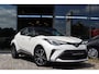 Toyota C-HR / C-HR+ 1.8 Hybrid Bi-Tone, BSM, Parkeersensoren, Apple Carplay / Android Auto, Stoelverwarming.