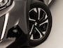 Peugeot 2008 1.2 PureTech Allure Sport (VIRTUAL COCKPIT, APPLE CARPLAY, 360 CAMERA, LEDER, KEYLESS, SPORTSTOELEN, GETINT GLAS, LM VELGEN, NIEUWSTAAT)