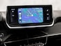 Peugeot 2008 1.2 PureTech Allure Sport (VIRTUAL COCKPIT, APPLE CARPLAY, 360 CAMERA, LEDER, KEYLESS, SPORTSTOELEN, GETINT GLAS, LM VELGEN, NIEUWSTAAT)