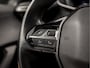 Peugeot 2008 1.2 PureTech Allure Sport (VIRTUAL COCKPIT, APPLE CARPLAY, 360 CAMERA, LEDER, KEYLESS, SPORTSTOELEN, GETINT GLAS, LM VELGEN, NIEUWSTAAT)