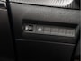 Peugeot 2008 1.2 PureTech Allure Sport (VIRTUAL COCKPIT, APPLE CARPLAY, 360 CAMERA, LEDER, KEYLESS, SPORTSTOELEN, GETINT GLAS, LM VELGEN, NIEUWSTAAT)