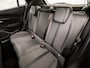 Peugeot 2008 1.2 PureTech Allure Sport (VIRTUAL COCKPIT, APPLE CARPLAY, 360 CAMERA, LEDER, KEYLESS, SPORTSTOELEN, GETINT GLAS, LM VELGEN, NIEUWSTAAT)