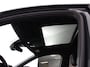 Volkswagen T-Roc 1.5 TSI DSG R-Line + Design pakket Black Automaat Panorama dak Navigatie Apple Carplay/Android Auto Climate control LED Adaptieve cruise control