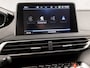 Peugeot 3008 1.2 PureTech Sport Automaat (APPLE CARPLAY, 1e EIGENAAR, GROOT NAVI, 360 CAMERA, TREKHAAK, SPORTSTOELEN, LANE ASSIST, CRUISE, NIEUWSTAAT)