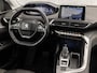 Peugeot 3008 1.2 PureTech Sport Automaat (APPLE CARPLAY, 1e EIGENAAR, GROOT NAVI, 360 CAMERA, TREKHAAK, SPORTSTOELEN, LANE ASSIST, CRUISE, NIEUWSTAAT)