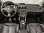 Peugeot 308 CC 1.6 THP Féline 157Pk Automaat (NAVIGATIE, CLIMATE, LEDER, JBL AUDIO, NEKVERWARMING, SPORTSTOELEN, PARKEERSENSOREN, LM VELGEN, NIEUWSTAAT)
