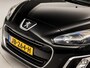 Peugeot 308 CC 1.6 THP Féline 157Pk Automaat (NAVIGATIE, CLIMATE, LEDER, JBL AUDIO, NEKVERWARMING, SPORTSTOELEN, PARKEERSENSOREN, LM VELGEN, NIEUWSTAAT)