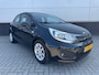 Kia Rio 1.2 CVVT BusinessLine 5drs cruise control - airco - aux en usb - trekhaak - LED - NAP