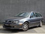 Volvo V40 2.0 europa | trekhaak | nw distributie |