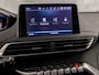 Peugeot 3008 1.2 PureTech Allure Automaat (APPLE CARPLAY, GROOT NAVI, LEDER, TREKHAAK, STOELVERWARMING, SPORTSTOELEN, GETINT GLAS, 360 CAMERA, CRUISE, NIEUWSTAAT)