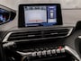 Peugeot 3008 1.2 PureTech Allure Automaat (APPLE CARPLAY, GROOT NAVI, LEDER, TREKHAAK, STOELVERWARMING, SPORTSTOELEN, GETINT GLAS, 360 CAMERA, CRUISE, NIEUWSTAAT)