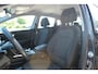 Hyundai Kona Electric EV Fashion 64 kWh | 204 PK | SOH 95% | Adaptive cruise control | Achteruitrijcamera | Keyless entry | LED verlichting | DAB ontvanger | Bluetooth telefoonverbinding | Navigatie | Lichtmetalen velgen