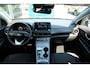 Hyundai Kona Electric EV Fashion 64 kWh | 204 PK | SOH 95% | Adaptive cruise control | Achteruitrijcamera | Keyless entry | LED verlichting | DAB ontvanger | Bluetooth telefoonverbinding | Navigatie | Lichtmetalen velgen