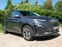 Hyundai Kona Electric EV Fashion 64 kWh | 204 PK | SOH 95% | Adaptive cruise control | Achteruitrijcamera | Keyless entry | LED verlichting | DAB ontvanger | Bluetooth telefoonverbinding | Navigatie | Lichtmetalen velgen