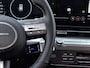 Hyundai Kona Electric Premium 64.8 kWh | WK Deal | Uit voorraad leverbaar! | Apple Carplay/Android Auto | 360 graden camera | Lichtmetalen velgen | Stoelverwarming/verkoeling | Elektrische achterklep |