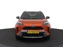 Toyota Yaris Cross 1.5 Hybrid Adventure | Leder - stof bekleding | Stoel en stuurverwarming | Navigatie |
