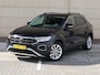 Volkswagen T-Roc 1.0 TSI Life 110 pk | Camera | Side Assist | Spiegelpakket | Navigatie via App-Connect | Led Koplampen | Adaptieve cruise control