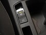 Volkswagen T-Roc 1.0 TSI Life 110 pk | Camera | Side Assist | Spiegelpakket | Navigatie via App-Connect | Led Koplampen | Adaptieve cruise control