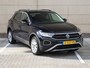 Volkswagen T-Roc 1.0 TSI Life 110 pk | Camera | Side Assist | Spiegelpakket | Navigatie via App-Connect | Led Koplampen | Adaptieve cruise control