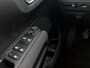 Citroën C3 Aircross SUV Shine 110pk | Navigatie | Panoramisch schuif-kanteldak | Achteruitrijcamera | Climate Control | Cruise Control | Parkeersensoren v+a | Apple Carplay / Android Auto | Bluetooth | Elektrisch inklapbare spiegels | Automatisch dimlicht | Regensensor | Donker getint glas | Trekhaak | Dealeronderhouden | All Seasonbanden | 17" lichtmetalen velgen |