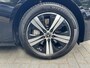 Mercedes-Benz C-klasse Estate 300 e Luxury Line / Dealer onderhouden / 1.800 kg elektrische trekhaak / Elektrische stoelen & Achterklep / Navi / Apple Carplay Android / 17" LM wielen /