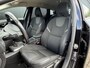 Volvo V40 1.5 T3 Momentum Stoelverwarming / Trekhaak / BT-Audio / 17" / Automaat / Parkeer sensoren / 152PK