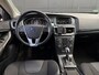 Volvo V40 1.5 T3 Momentum Stoelverwarming / Trekhaak / BT-Audio / 17" / Automaat / Parkeer sensoren / 152PK