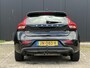 Volvo V40 1.5 T3 Momentum Stoelverwarming / Trekhaak / BT-Audio / 17" / Automaat / Parkeer sensoren / 152PK