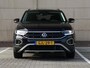 Volkswagen T-Roc 1.0 TSI Oranje Edition 115 pk | App connect | Digitaal dashboard | Led plus | spiegelpakket | Camera